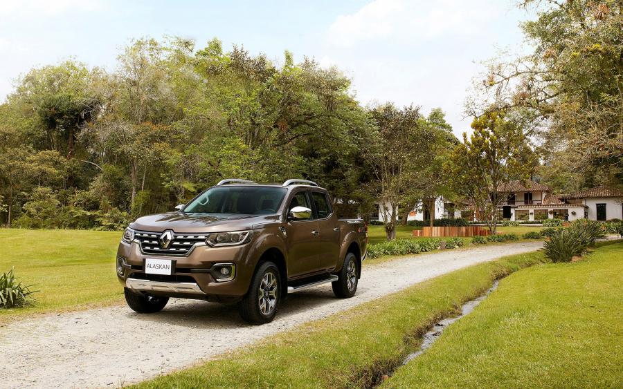  Renault Alaskan 2016 года  (LA) (фото 15 из 40)